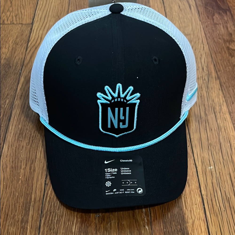 NWT Women’s Soccer Black and White Cap with NY Gotham Logo